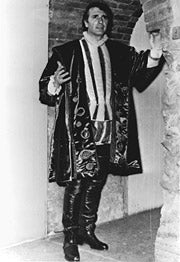 Franco as Ernani, Verona